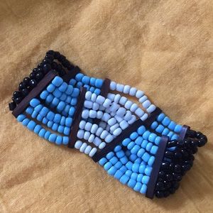Stretchy beaded bracelet